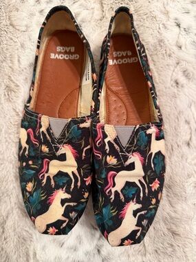groove Black Unicorn Print Slip-On Flats with Pink & Cream Accents
